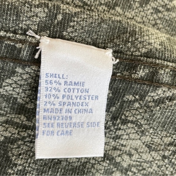 DG2, jeans jacket size XL, reversible solid green to snakeskin print, EUC - Picture 6 of 8